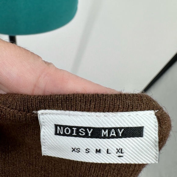 Noisy May MADDISON CROP SWEATER BRA TOP IN PINECONE NWOT - Picture 7 of 9